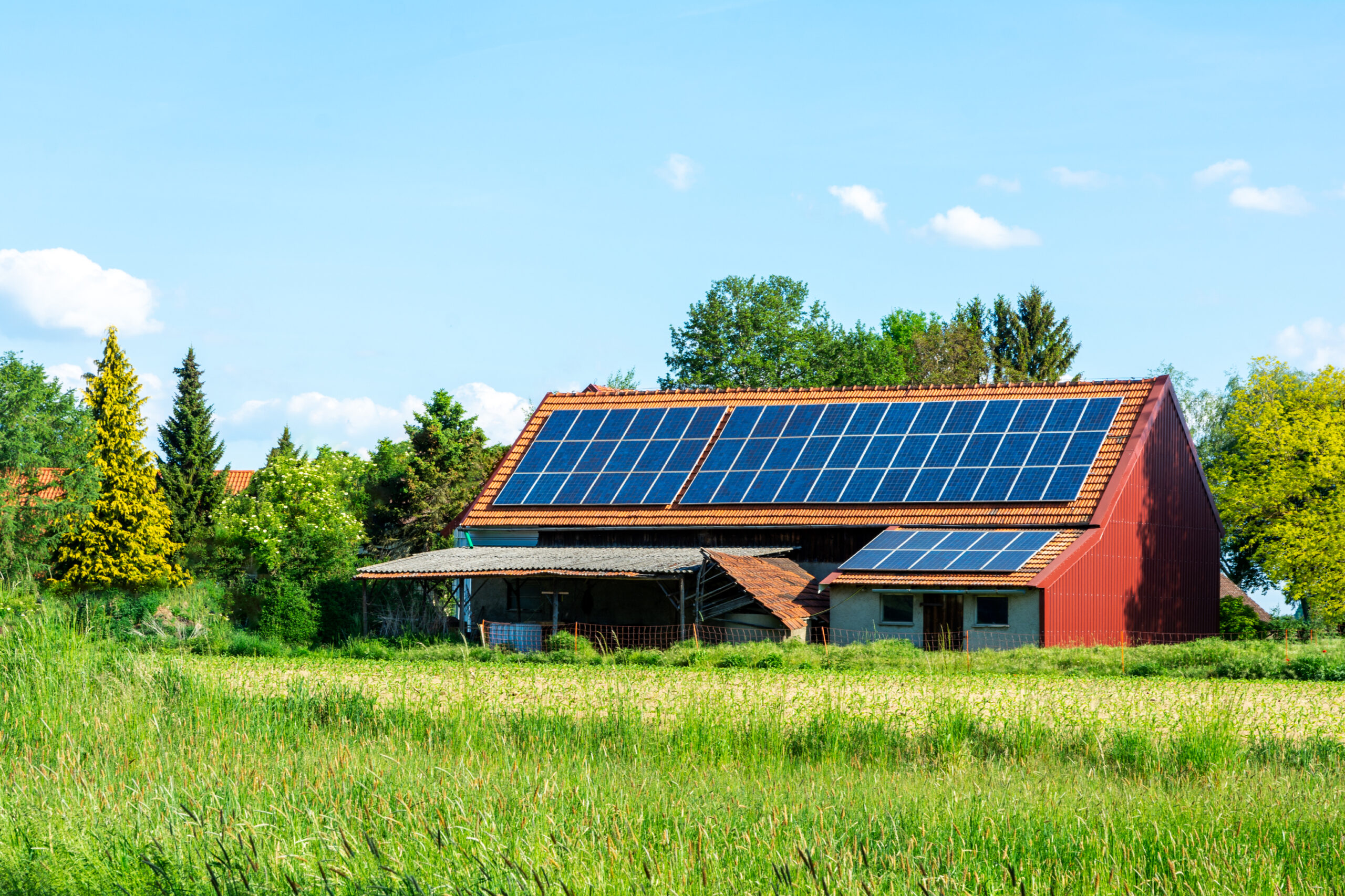 Chantier hangar photovoltaïque KBE ENERGY sur la commune de PARAHECQ